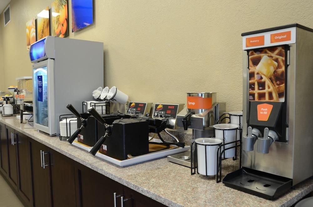 Comfort Inn & Suites Cave City Εξωτερικό φωτογραφία