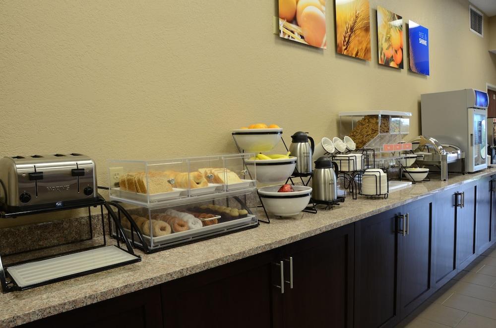 Comfort Inn & Suites Cave City Εξωτερικό φωτογραφία